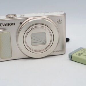 SOLD 
Canon Powershot SX620 HS Silver Digital Camera